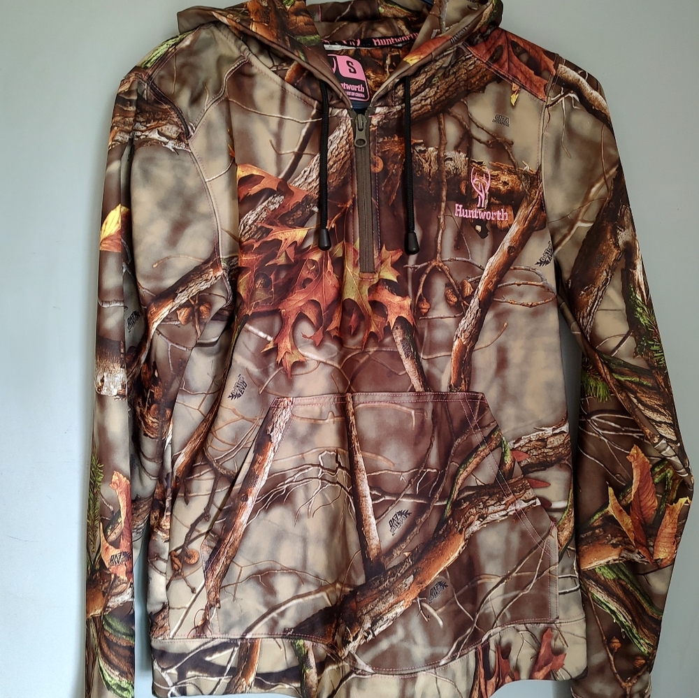 Huntworth Women's Camo 1/4 Zip Hoodie